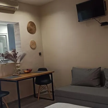 Apartment Achlia 3 *
